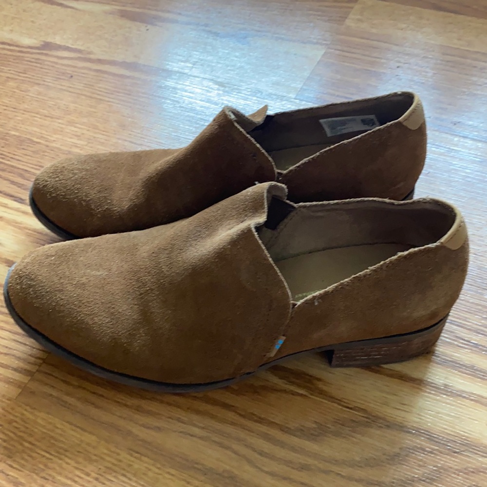 Tom’s booties